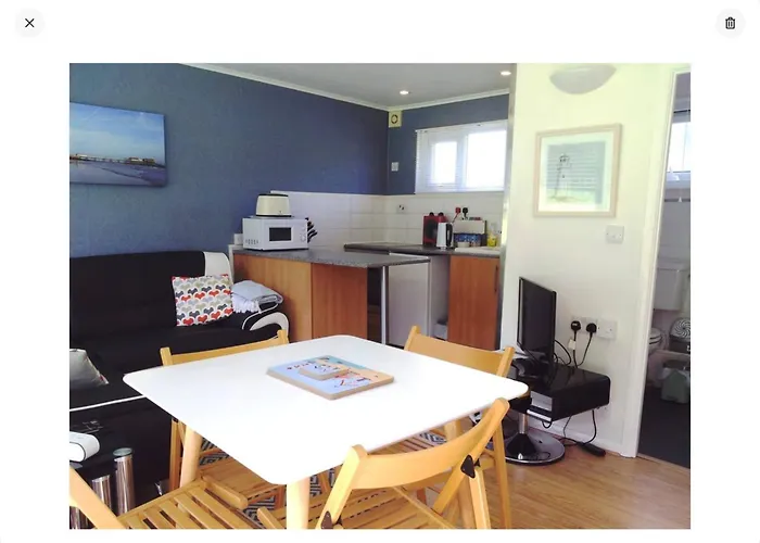 Chalet 77, Kings Chalet Park,Cromer,North Norfolk.